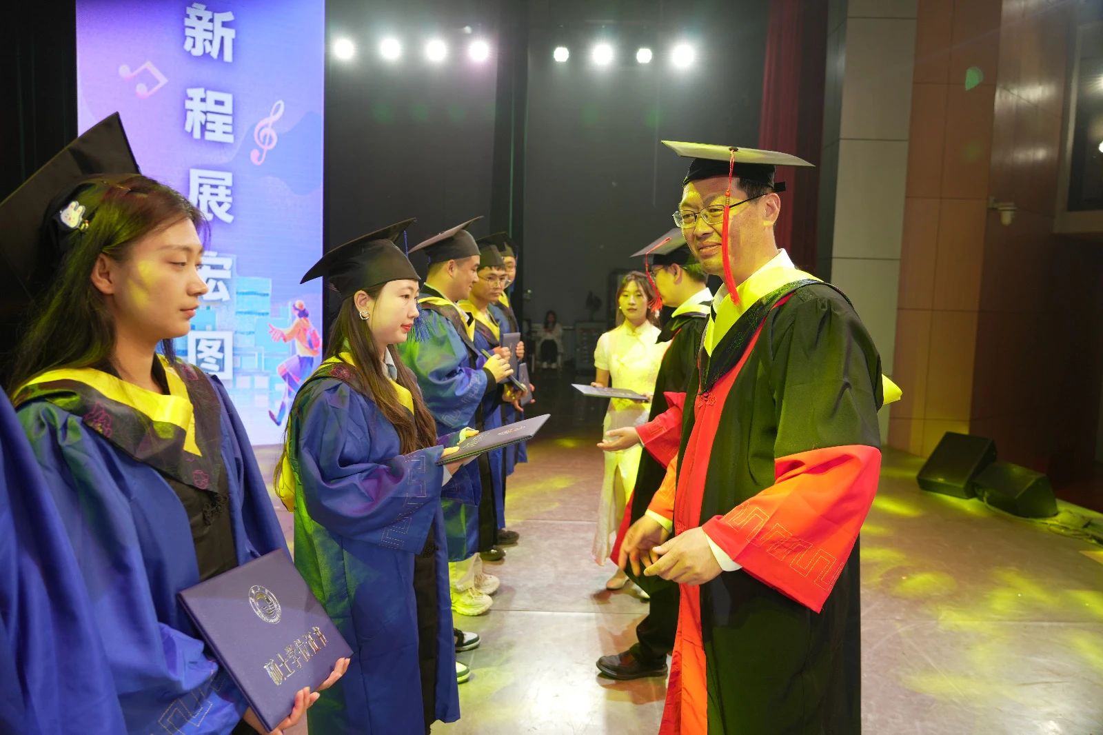 c1056ae302e748918f9c2896219ed779.jpg c1056ae302e748918f9c2896219ed779.jpg